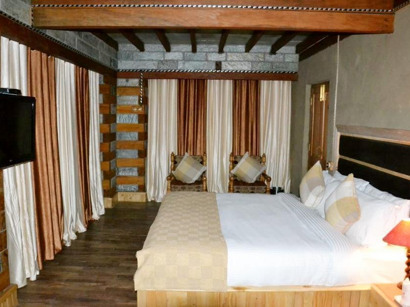 ศุภลา กัฐกุนี รอยัล Hotel กูลู ภายนอก รูปภาพ
